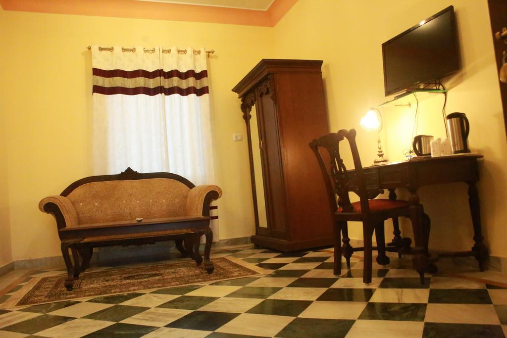 V Resorts Rajmahal Orchha Extérieur photo